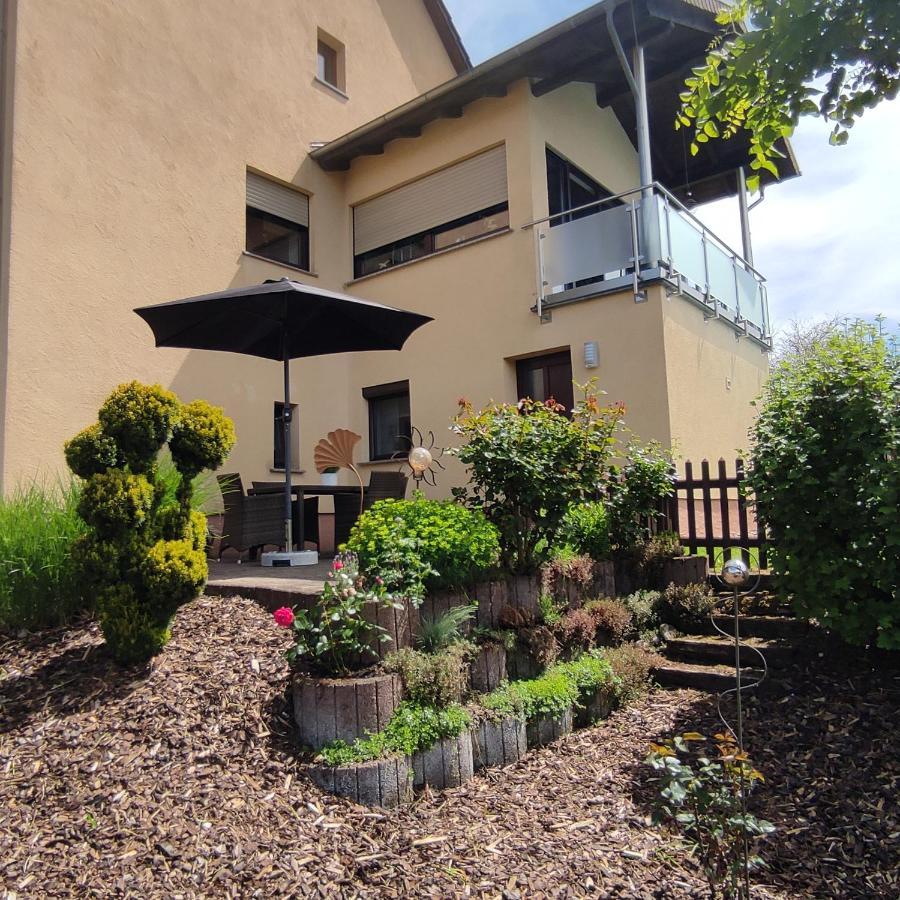 Zum Buchenblick Apartman Sankt Wendel Kültér fotó
